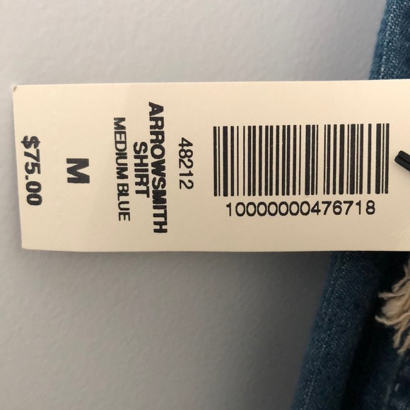 TNA Boyfriend Fit Denim Vest w/raw-edge frayed armholes Women’s Medium - Picture 3 of 4